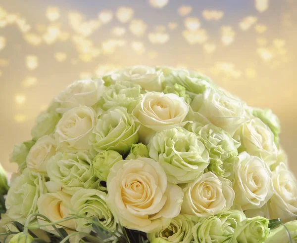 Wedding bouquet of bright yellow flowers and empty space for tex — Stockfoto