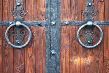 avlu kapısı görünümü sokak, sahte Gates içine kapıları