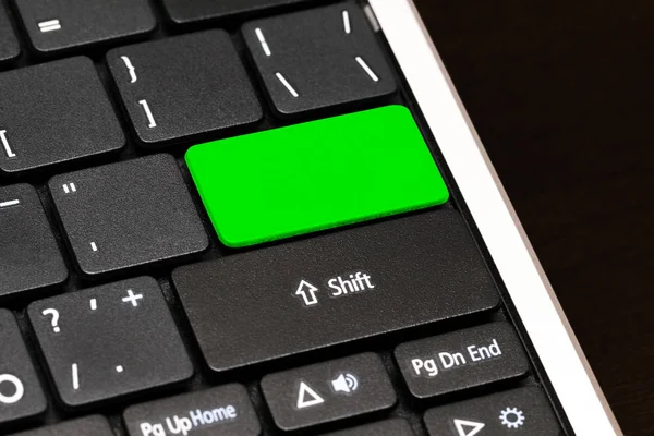 Pusty przycisk na klawiaturze laptopa z bliska — Zdjęcie stockowe