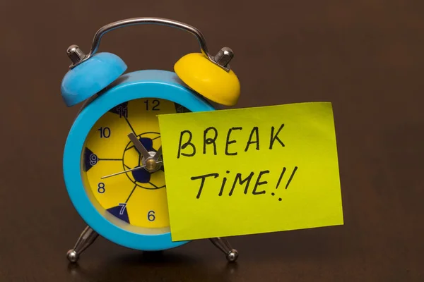 Break time concept with classic alarm clock — Stock Photo, Image