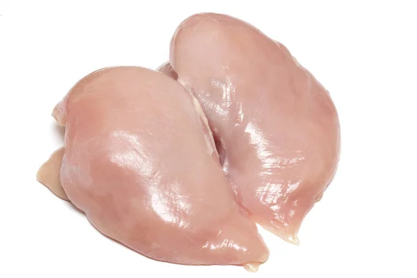 Deux poitrines de poulet crues fraîches sur fond blanc — Photo