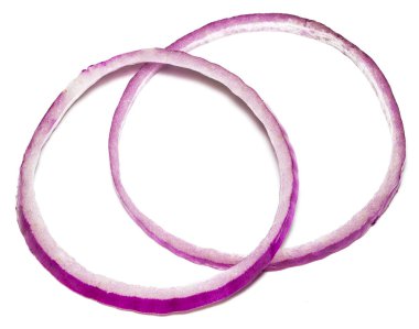 Beyaz arka plan üzerinde üstten görünüm izole kırmızı soğan