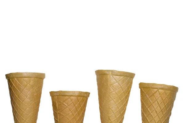 Cone wafer doce isolado no fundo branco — Fotografia de Stock