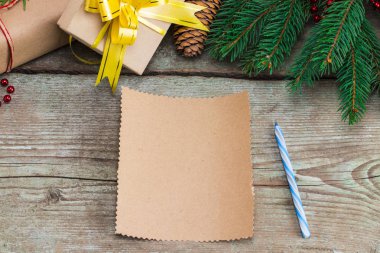 Boş kağıt ile ve metin için yer. Noel ahşap arka plan