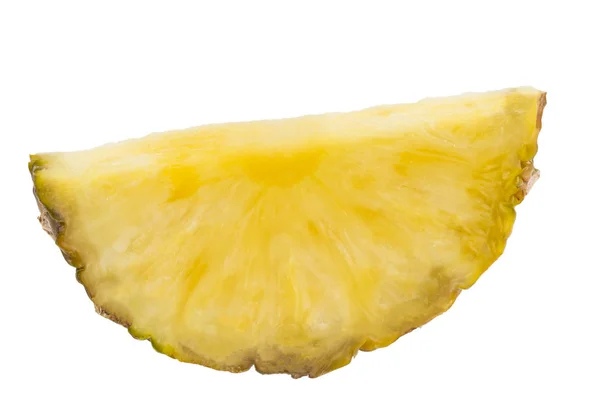 Fatia de abacaxi isolada no fundo branco — Fotografia de Stock