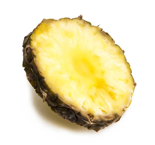 Fetta di ananas isolato sullo sfondo bianco — Foto Stock