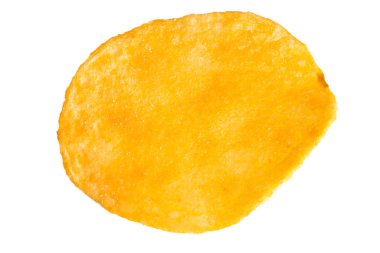 yalıtılmış bir beyaz zemin üzerine patates cipsi yakın çekim