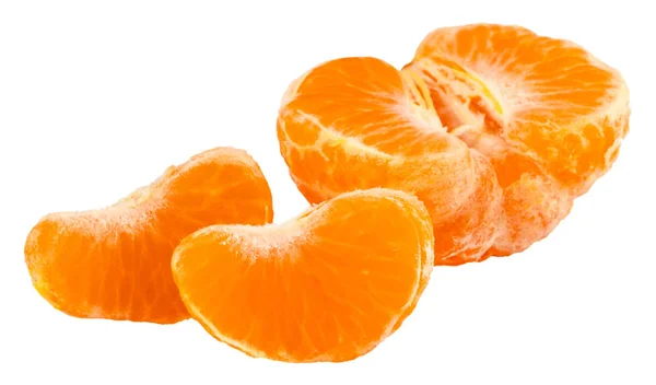 Tranches d'agrumes d'orange mandarine isolées sur blanc — Photo