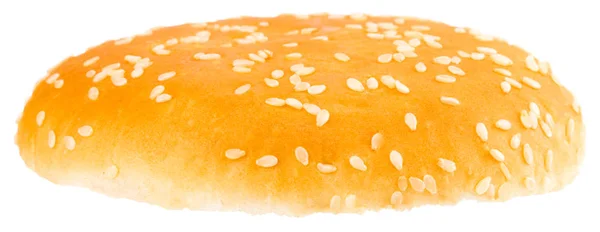 Hamburger bun izolovaných na bílém pozadí. Detailní záběr — Stock fotografie