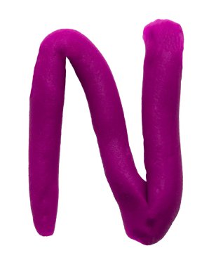 Hamuru mektup beyaz bir arka plan üzerinde izole N