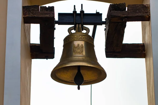 La foto delle vecchie campane cattoliche in rame — Foto Stock