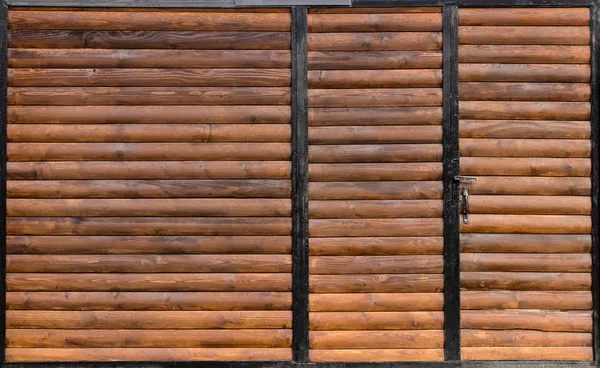 古い木製のドアをクローズ アップ。レトロなデザイン — ストック写真