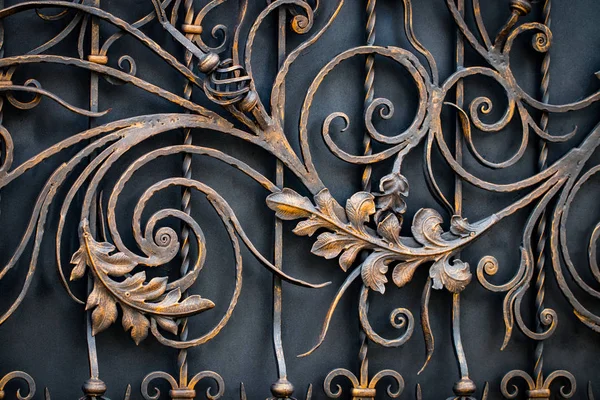 Sahte metal ürünlerinin parçası. yakın plan