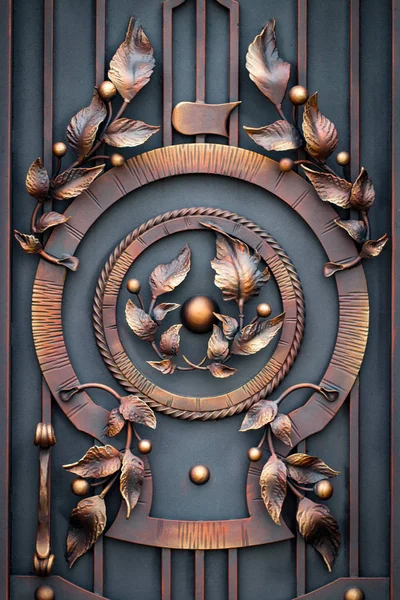 Sahte metal ürünlerinin parçası. yakın plan