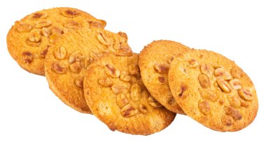 Beyaz arka planda fıstıklı ev yapımı kurabiyeler.