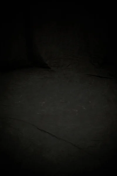 Пыльный темный студийный фон — стоковое фото