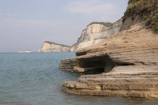 Katmanlı rock deniz scape Stok Resim