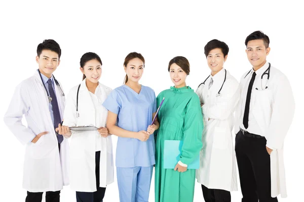 Equipo médico sonriente aislado sobre fondo blanco — Foto de Stock