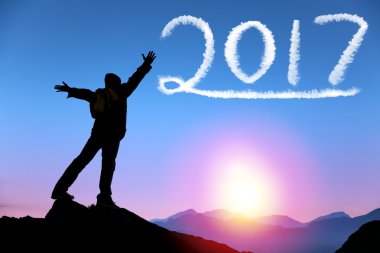 mutlu yıllar 2017.man bulut seyir dağın zirvesinde