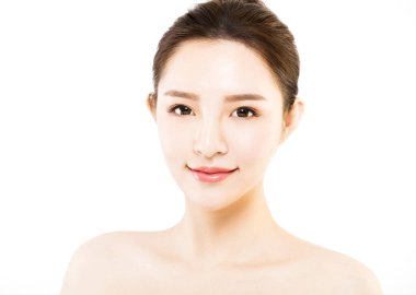 portre genç kadın yüzü beyaz izole