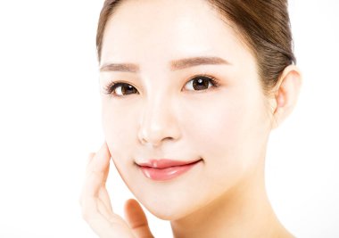 portre genç kadın yüzü beyaz izole