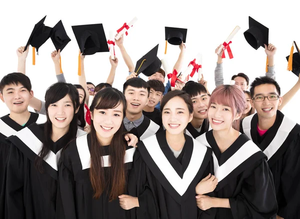 快乐年轻组拿着文凭的毕业生 — 图库照片