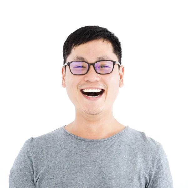 Крупный план счастливый азиатский молодой человек портрет лица — стоковое фото