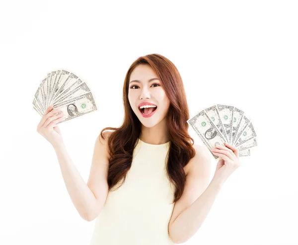 Feliz joven mujer mostrando el dinero — Foto de Stock