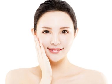 portre genç güzel kadın yüzü beyaz izole