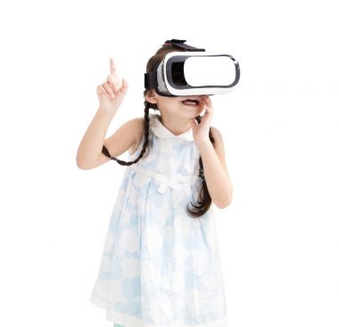 VR içinde seyir hayran küçük kız gözlük