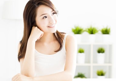 genç kadın yüzü gülen portre