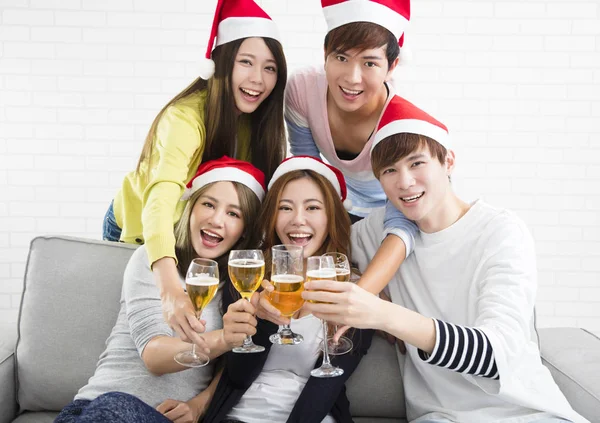 Young People Celebrating Christmas Home — Stock Photo, Image