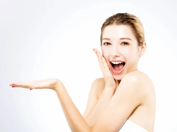 Woman Showing Beauty Product Her Hand — Stock Photo, Image