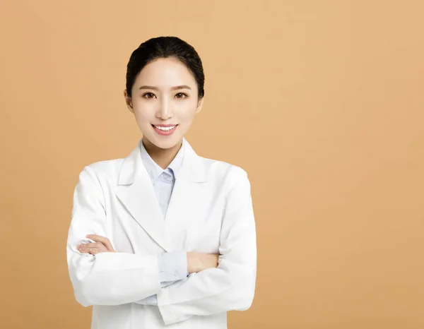 Sourire Asiatique Femme Pharmacien Médecin Isolat — Photo