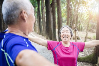 mutlu Asya kıdemli kaç egzersiz Park
