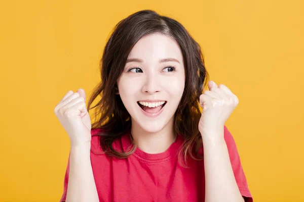 Jovem mulher asiática com gesto surpreso — Fotografia de Stock