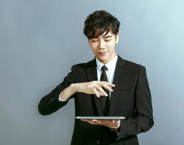 Young Business Man Working Digital Tablet — Stock Photo, Image