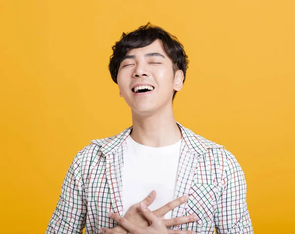 Šťastný Asijský Mladý Muž Smíchem Tvář — Stock fotografie