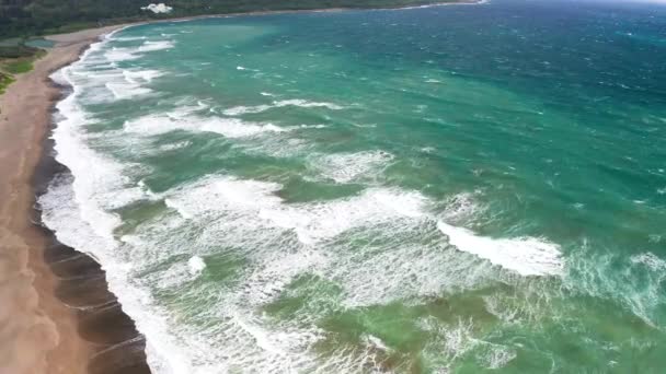 Kumsal Dalgaların Havadan Görünüşü — Stok video