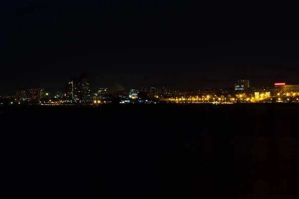 Panorama da cidade noturna — Fotografia de Stock