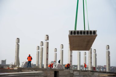 Yeni binanın inşaatı