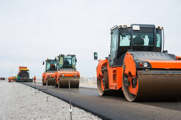 Yeni bir yol inşaatı