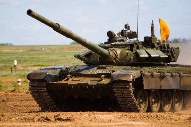 Ordu tank. Askeri eğitim. Yaz askeri tatbikatları.