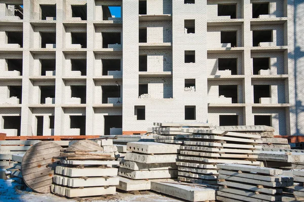 Costruzione di un edificio residenziale a più piani — Foto Stock