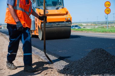 yol inşaat işçileri