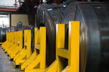 Metal boruların üretimi için bitki. Çelik borular yığını