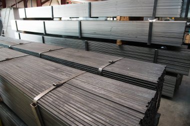 Metal boruların üretimi için bitki. Çelik borular yığını