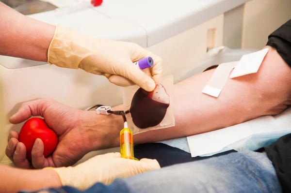 Vérátömlesztés, az intenzív osztályon — Stock Fotó