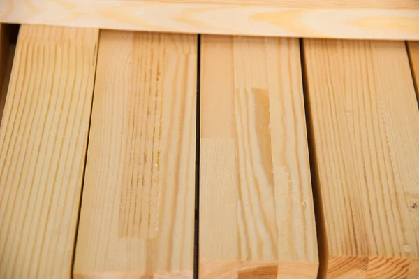 Výroba dřevěných dveří, oken, nábytku — Stock fotografie