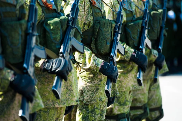 The parade of soldiers — Stock Photo, Image